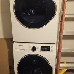 Washer n Dryer Like New - Samsung