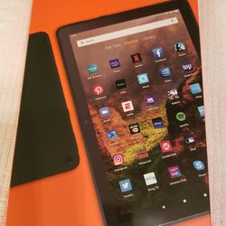 Amazon Fire HD 10 Tablet W/ Case