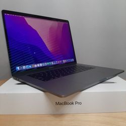MacBook Pro 15" (2016) – Excellent Condition!