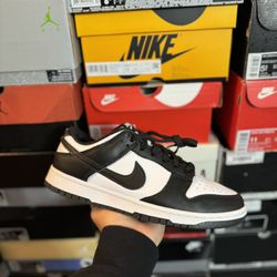 Nike Dunk Low Panda size 9.5 VNDS