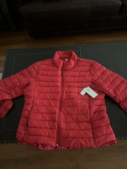 New Woman’s Red Puffy Jacket XL 