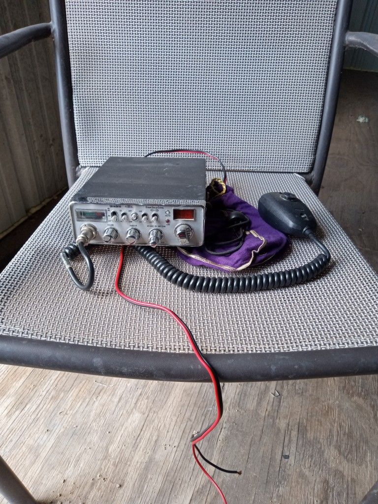 Uniden Pc68xl CB Radio