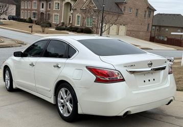 2015 Nissan Altima SV