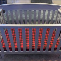 Crib & Mattress 