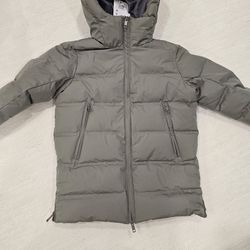 ZARA Hooded Puffer Jacket – New With Tags. Kids Size 6-7 years