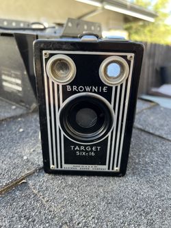 Vintage Kodak Brownie Target Six-16 Camera 
