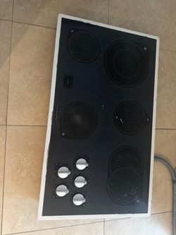 KitchenAid 36” Electric Cooktop – 5 Burner – White Trim – Works Great