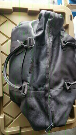 Kenneth Cole Brown leather weekender bag