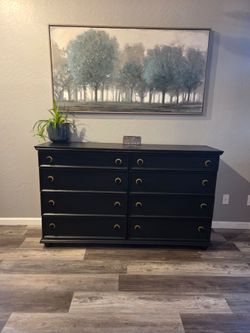 Black 8-Drawer Double Dresser with Gold Hardware