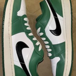 Jordan 1 low Pine Green