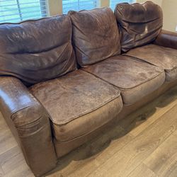 Arizona Leather Brand Sofa & Loveseat