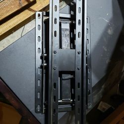 Wall TV Mount