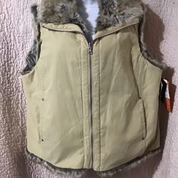 Weatherproof Co . Womens Reversible Vest ….NEW WITH TAGS….