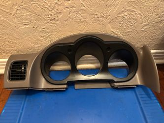 2002-2004 Nissan Frontier Xterra XE Instrument Cluster Dash Bezel Tan / Beige