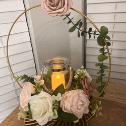 Cute Roses centerpieces 