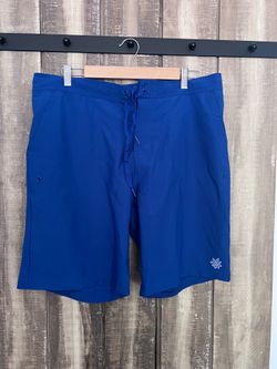 UV Skinz Women’s board shorts, size XL
