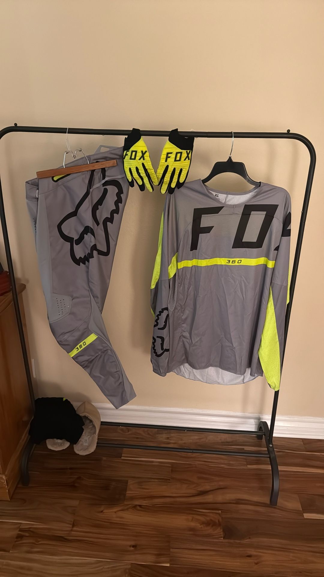 Fox 360 Men’s Moto Riding Gear.