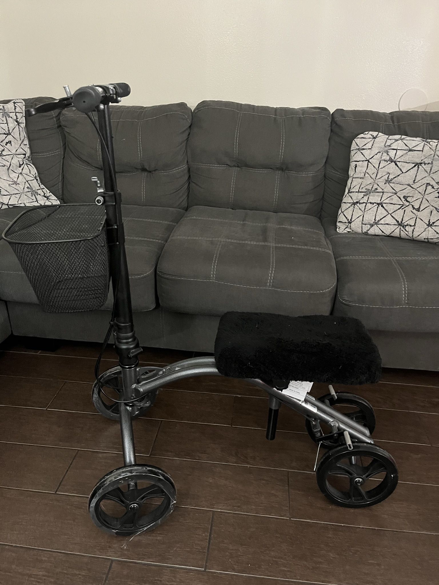 New Knee Walker