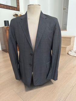 Giorgio Armani 2 piece suit - Size 54 Italian.