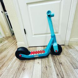RAZOR KIDS SCOOTER