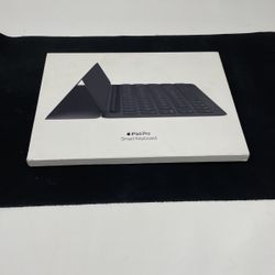 iPad Pro Smart Keyboard A1829 10.5”