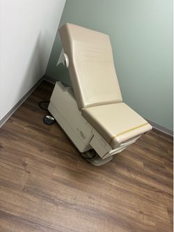 Examination table