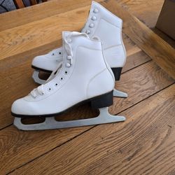 Used Skates - Good Condition, Ready To Use 