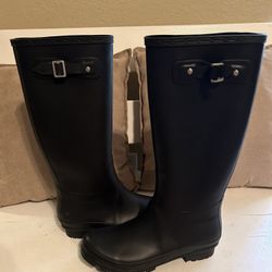 Tall Waterproof Snow/Rain Boots W 10