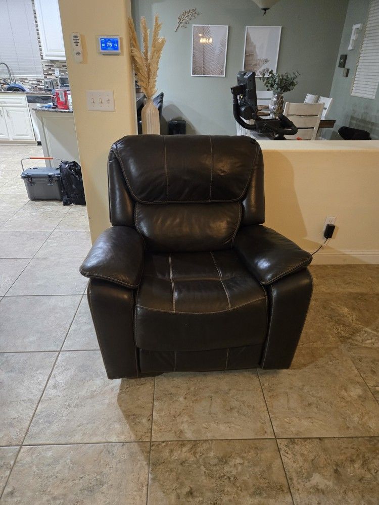 Recliner Almost New