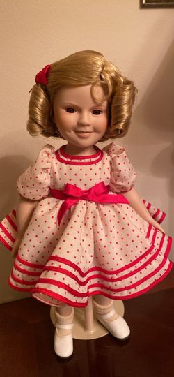 SHIRLEY TEMPLE-STAND UP and CHEER DOLL-Original Box and Stand