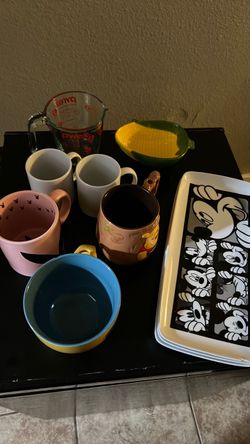 FREE KITCHEN DISNEY PLATES, & CUPS