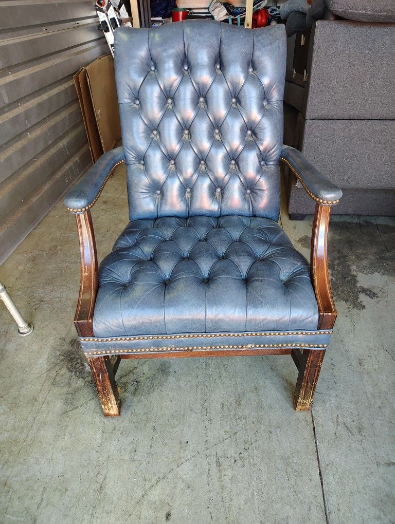 Vintage-Style Tufted Library Chair / Statement Accent Chair
