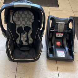 Britax B-Safe Infant Car Seat With Base