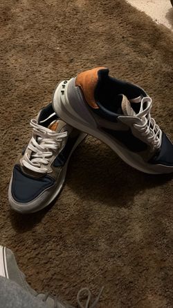 Size 10 men’s Hoff Biarritz