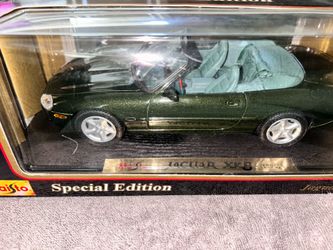 Diecast car jaguar XK8 1996
