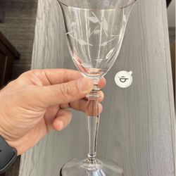 ✨ Bernardo Crystal Wine Glasses – Set of 6, New in Box