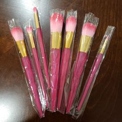 Dark Pink beautiful makeup brush set