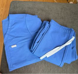 FIGS SCRUBS (SIZE:SMALL)