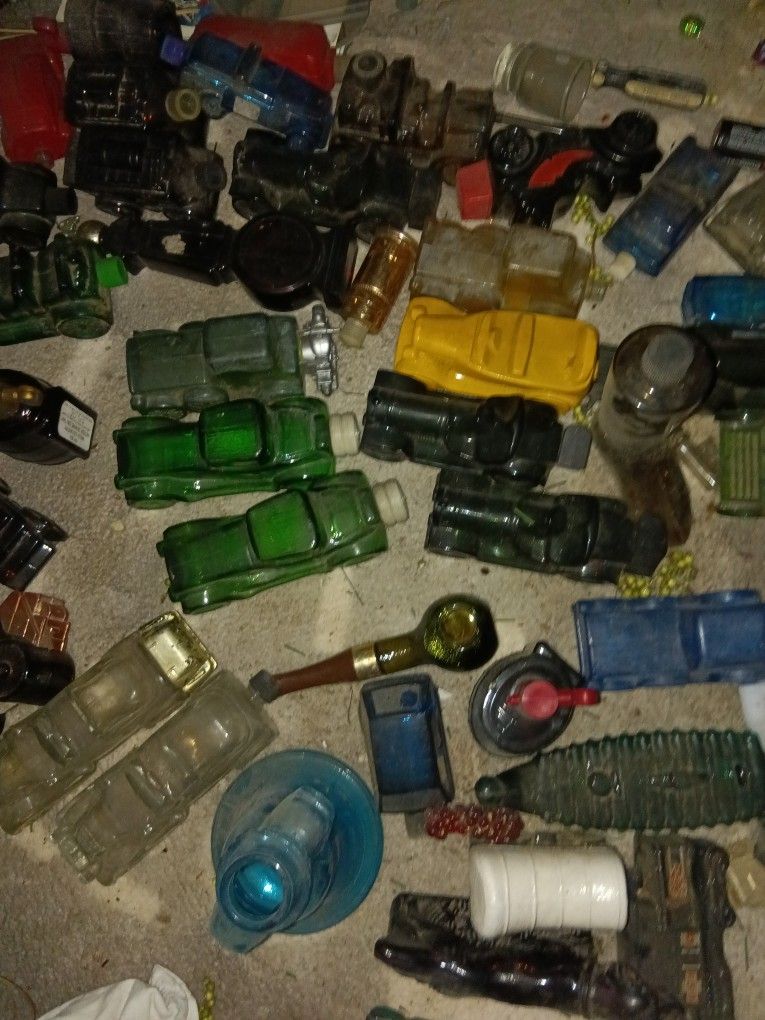 Antique Avon Collectibles 1 To 5 $
