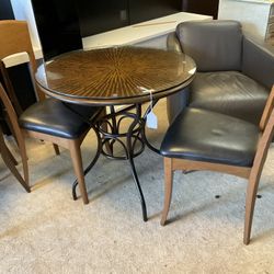 Table An Chairs Set 