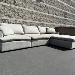 Primo International 4 Piece Modular Sofa - Delivery Available!