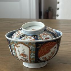 Vintage Japanese Imari Arita Rice Bowl with Lid and Crane Flowers Decorations