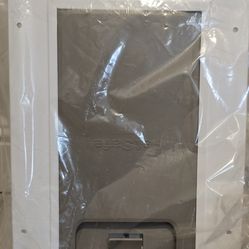 New PetSafe Doggy Wall 8" Door
