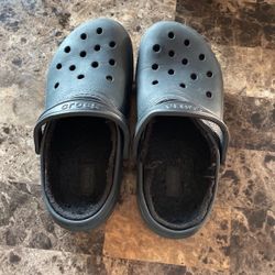Black Crocs