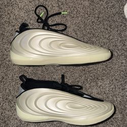 Adidas Harden Basketball Shoe Volume 10 Imma Be A Star Beige