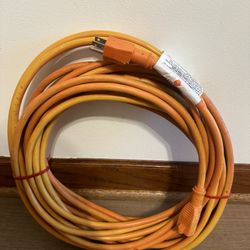 HEAVY-DUTY 25 FT EXTENSION CORD – BUILT TO HANDLE REAL WORK 🔥