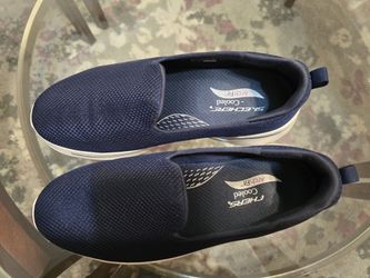 SKECHERS GO WALK -  Slip on- size 10