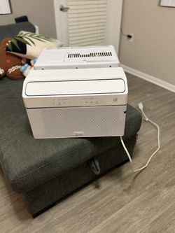 Midea Smart Window AC w/ Rack