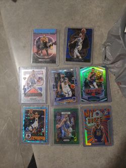 Lot of 5 steph curry cards all in plastic all mint or better