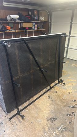 Twin/Full/Queen adjustable metal bed frame
